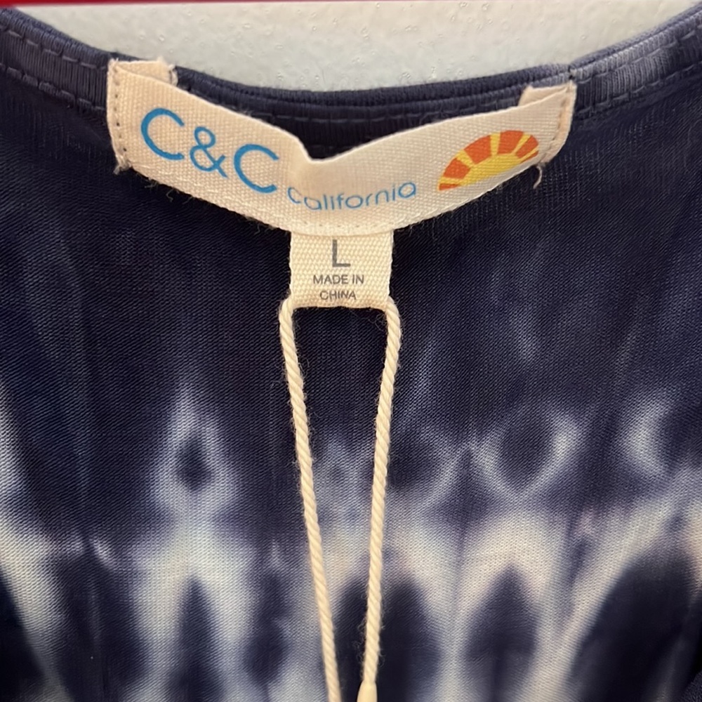 Tie dye blue button down tank - Picture 2 of 4